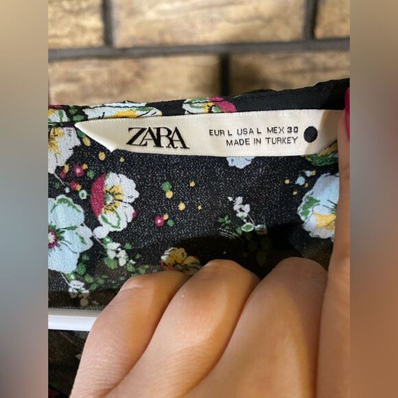Zara floral blouse - Picture 2 of 5